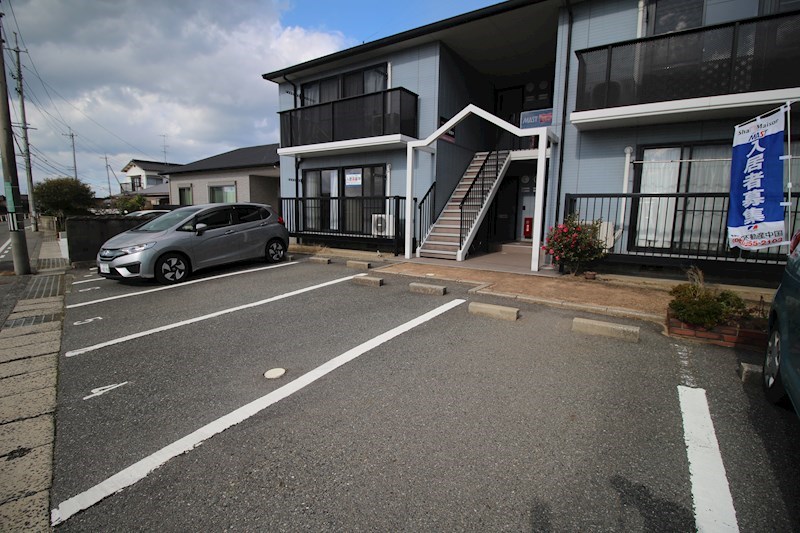 サントーク綾羅木 駐車場