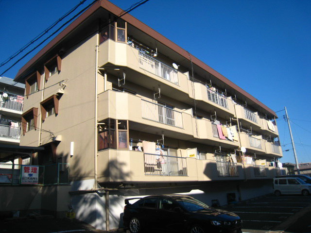 コーポリリアス 外観