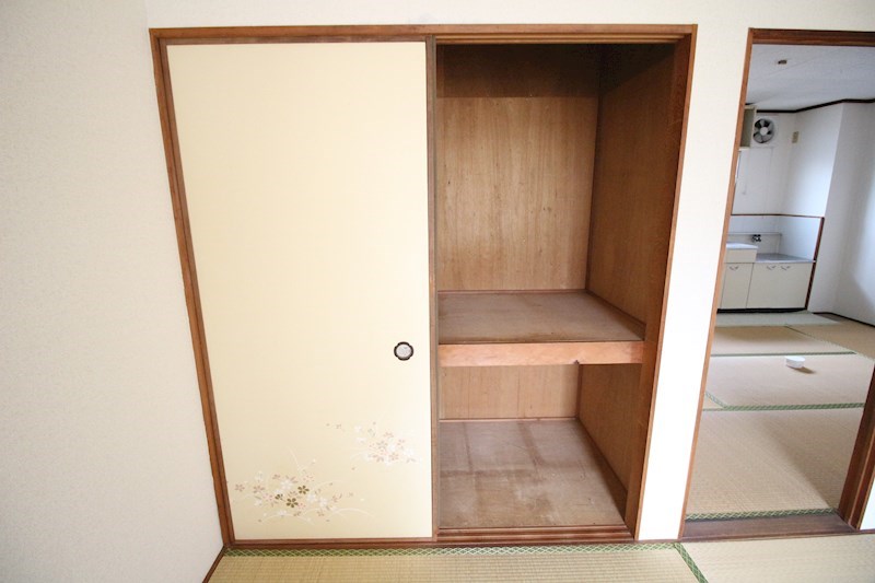 前田アパート 収納