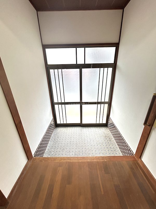 山口県下関市大学町４丁目 玄関