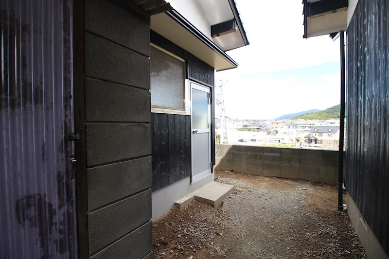 山口県下関市大学町４丁目 庭
