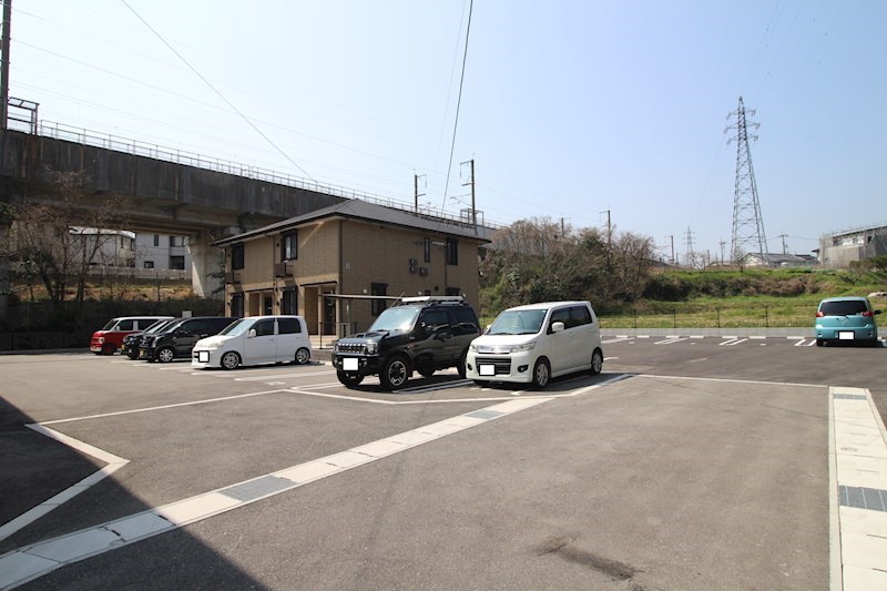 グリーンパーク市原A棟 駐車場