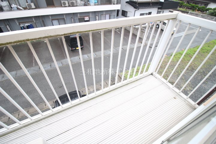 ファミールひえだ ベランダ