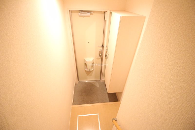 アクシス 玄関