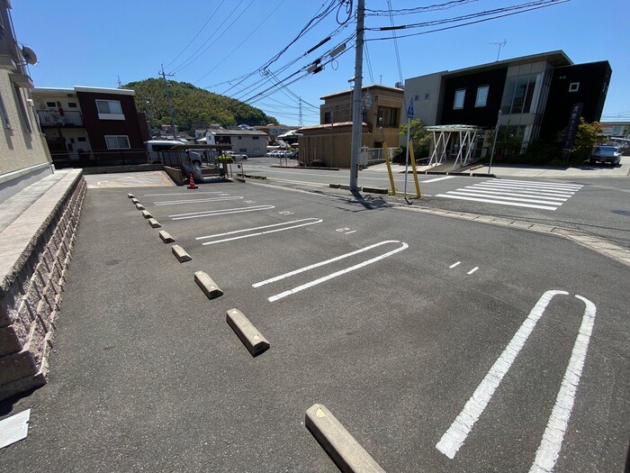 サンシャイン　ゆたか 駐車場