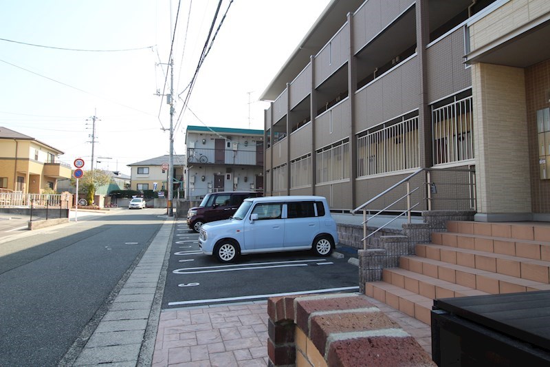 サンシャイン　ゆたか 駐車場