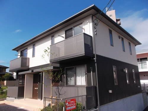 シャーメゾン稗田西 外観