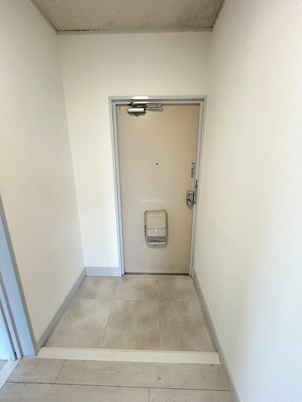 グランドメゾン中野 玄関