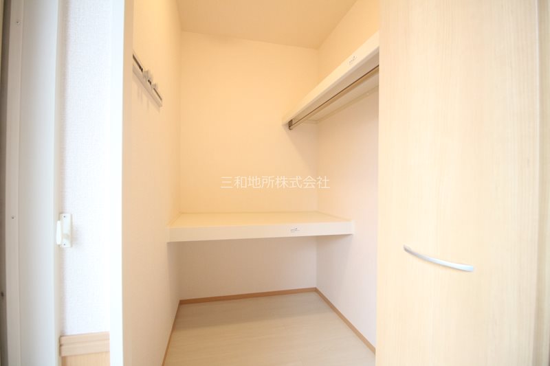 アイクレスト下関駅 収納