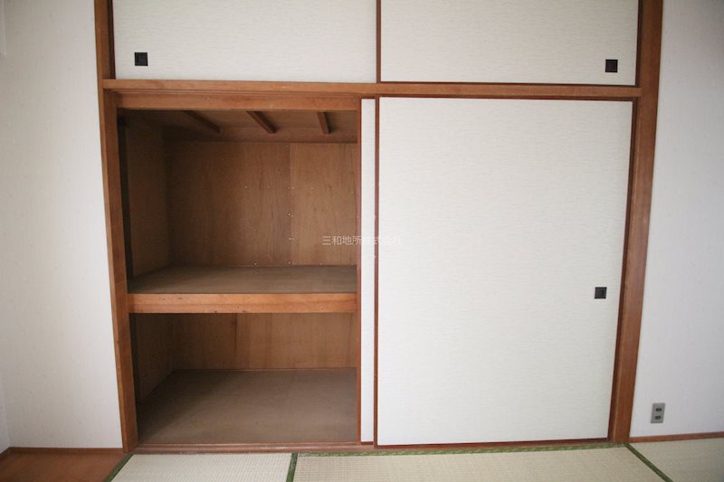 マンション　アーバン 収納
