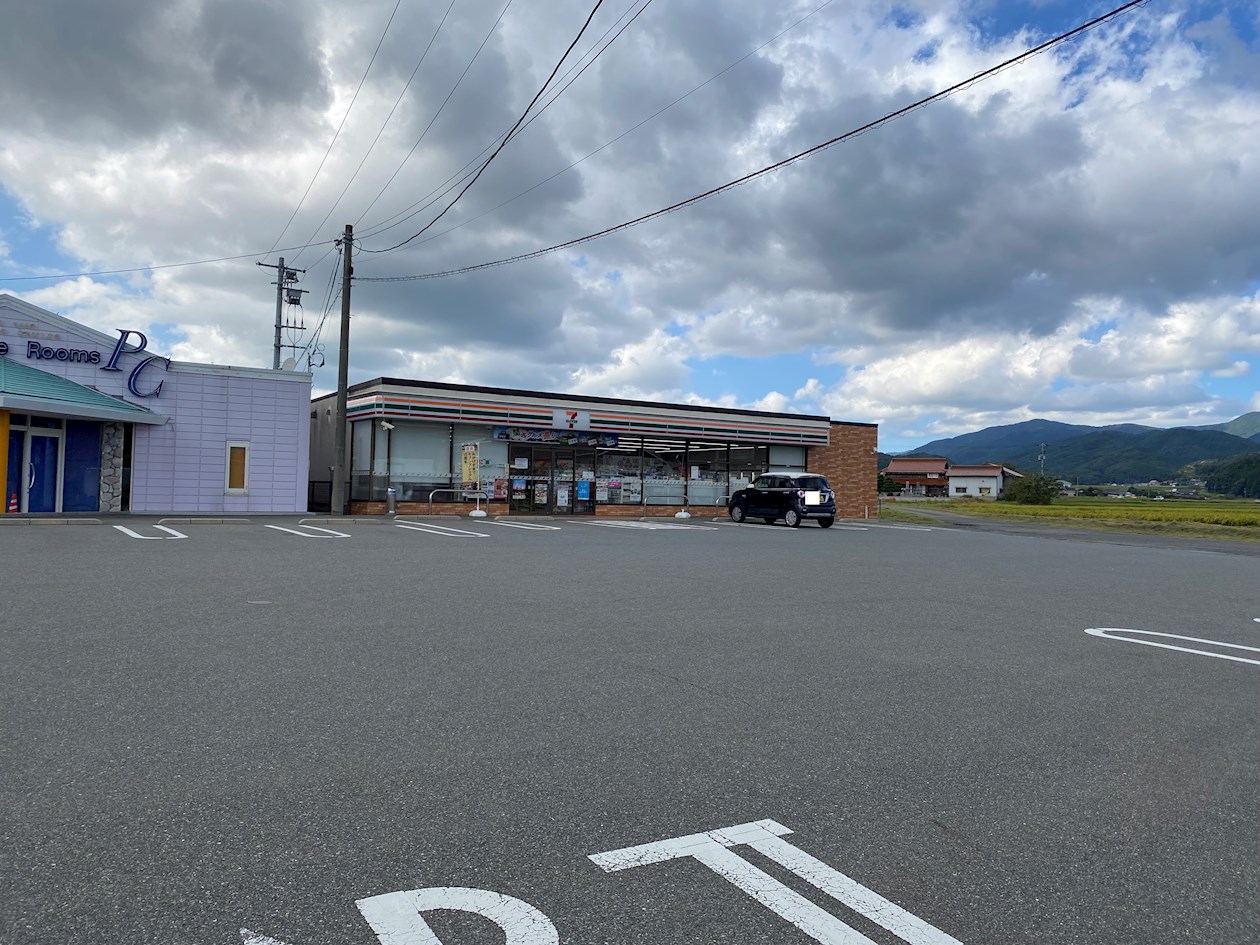 菊川町大字上岡枝貸土地 コンビニ