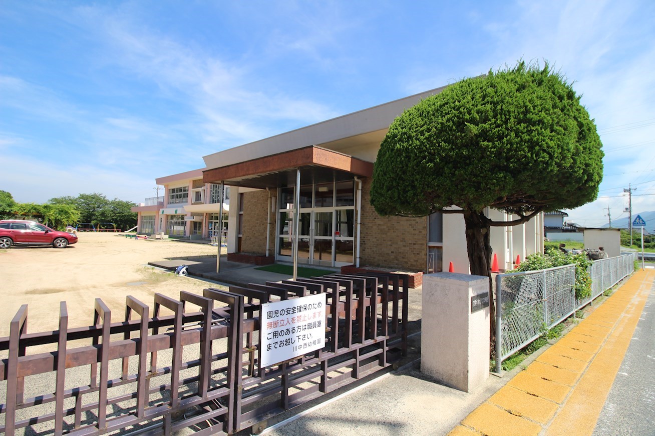 シャーメゾングランドゥール 幼稚園