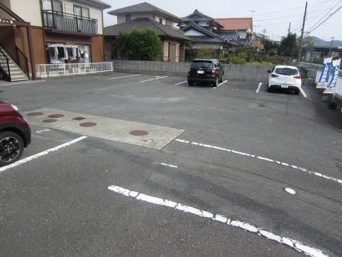 シャンティー　Ｂ棟 駐車場