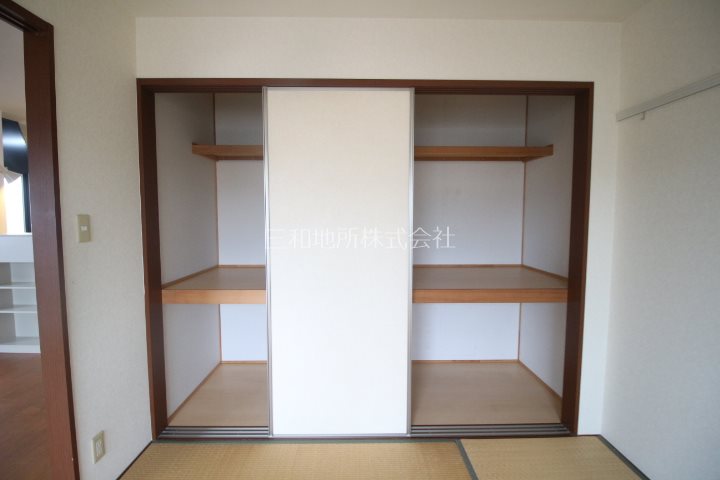 メルヘン青山 収納
