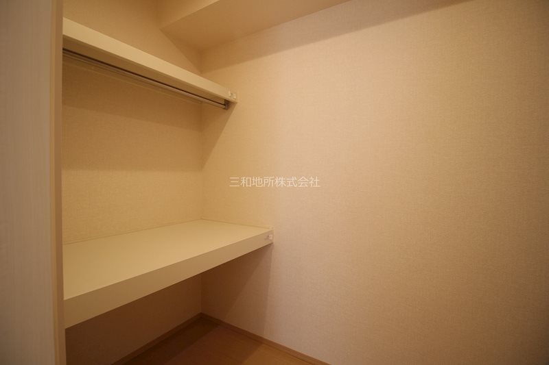 ヴィルセイン椋野　B棟 収納