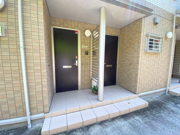 ヴィルセイン椋野　B棟 エントランス