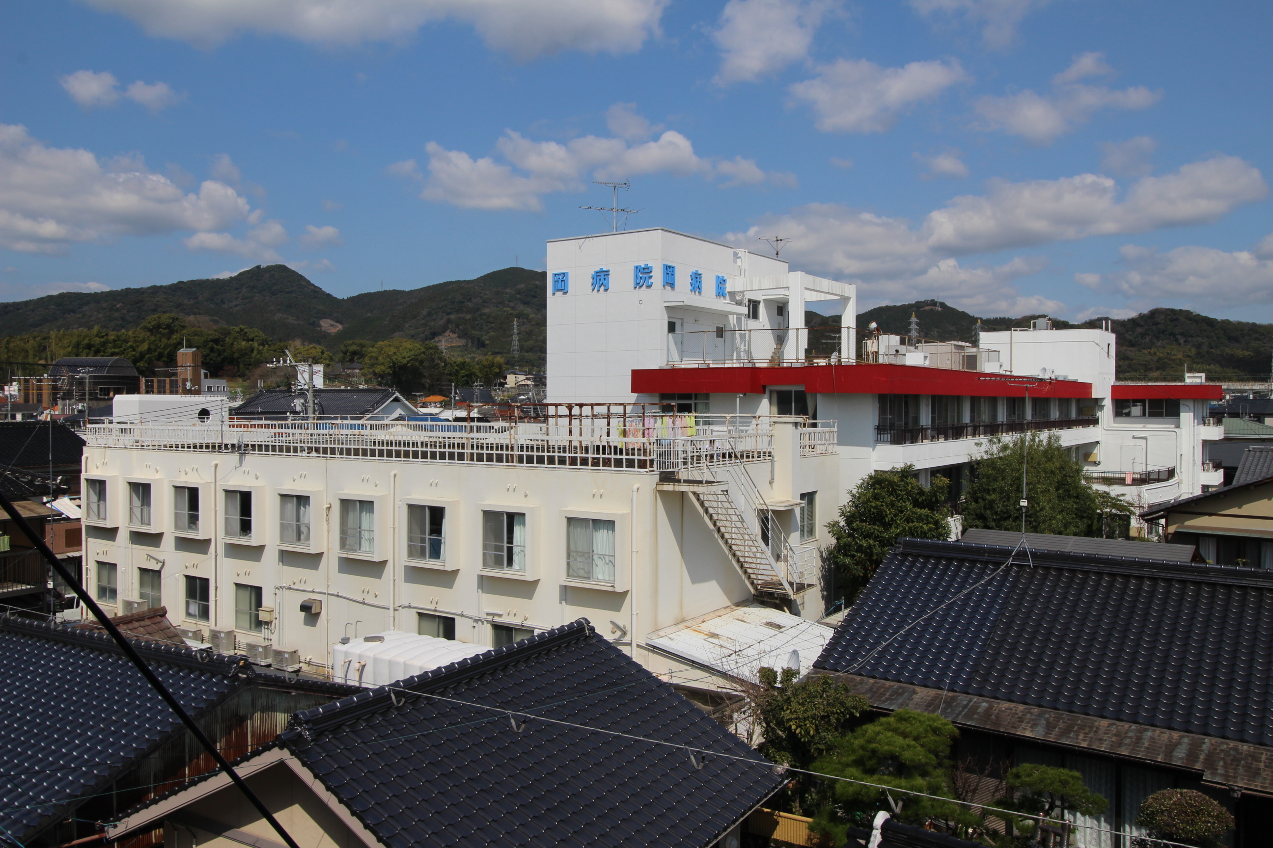 西村アパートA棟 総合病院
