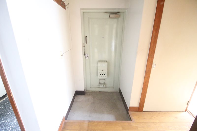 正木フラッツ 玄関