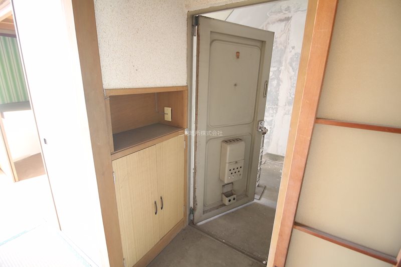 野上ビル 玄関