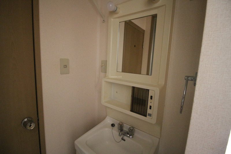 サンライフ松の木B棟 洗面所