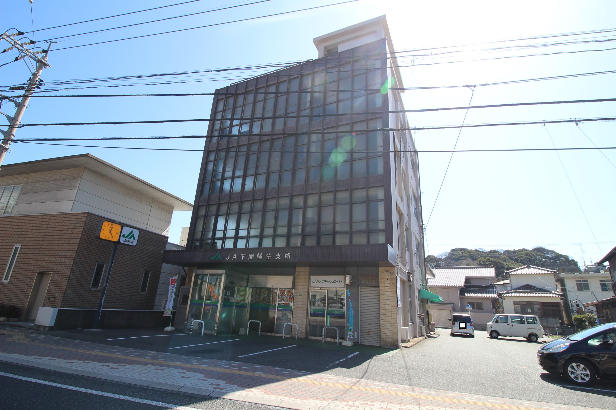 メゾンレディバード　Ａ棟 銀行