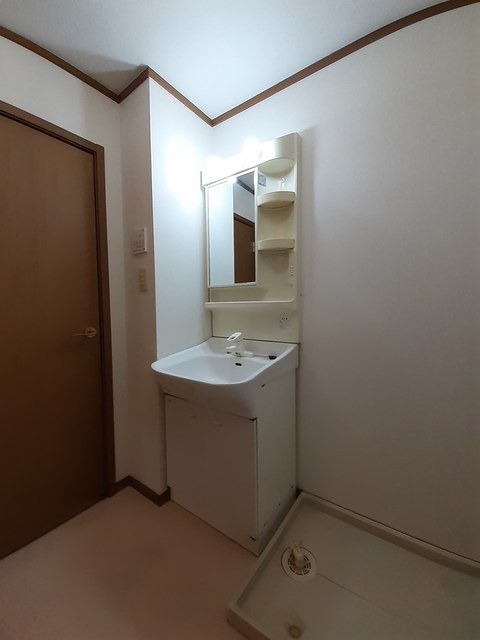 ソレアード葉中 洗面所