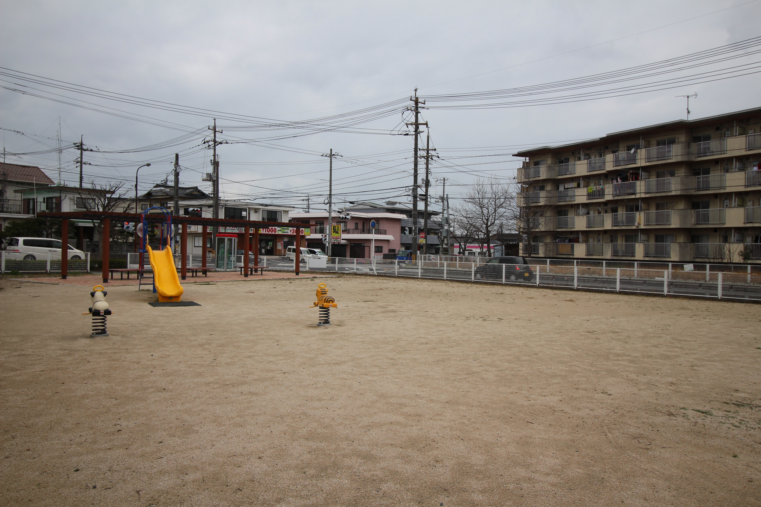 ソレジオ壱番館 公園