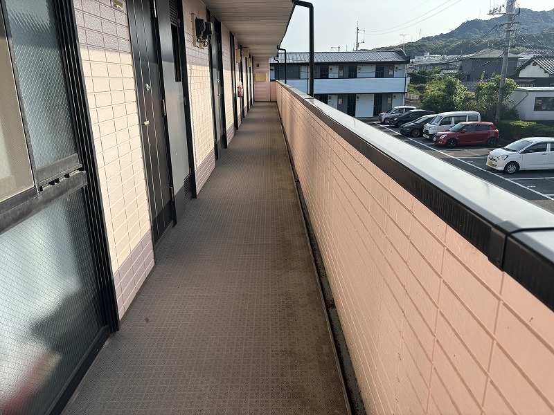 レオパレスしおかぜⅡ ベランダ