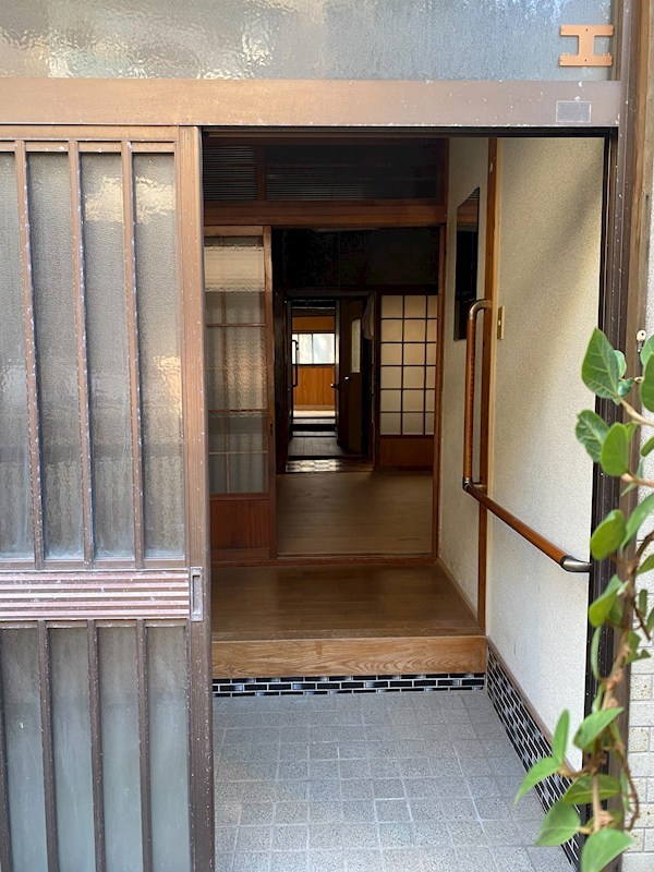 山口県下関市南部町 玄関