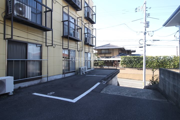 コーポ熊野 駐車場