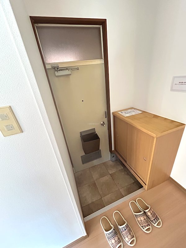 シャトー千枝 玄関