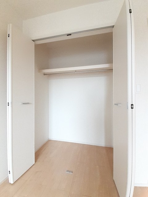 サニーレジデンス　Ⅲ番館 収納