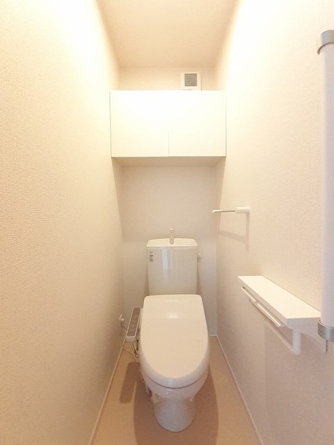 サニーレジデンス　Ⅲ番館 トイレ