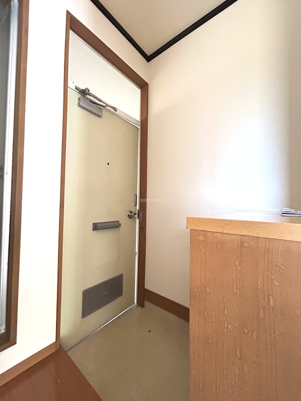 シャトー千枝 玄関