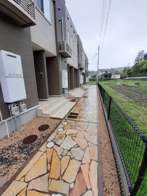 キャッスル安養寺Ｄ エントランス