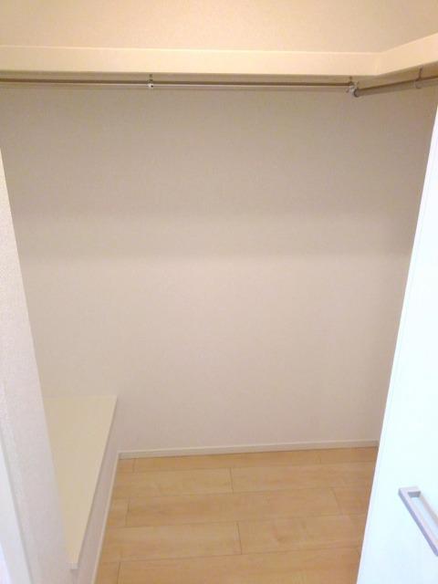 エクセラン 収納