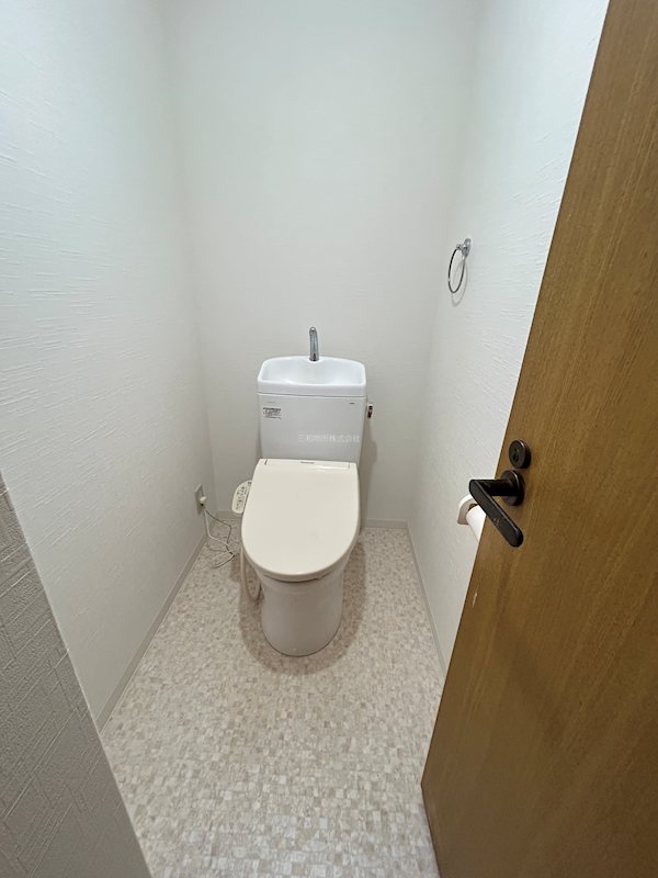 coat曙 トイレ