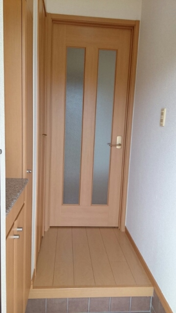 勇駿Ⅰ番館 玄関