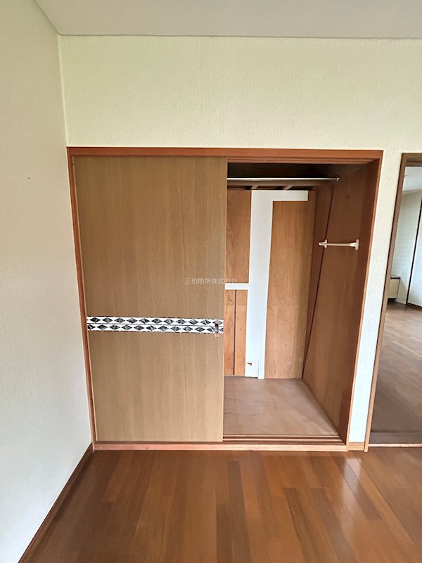 フォルツスコーピオン 収納