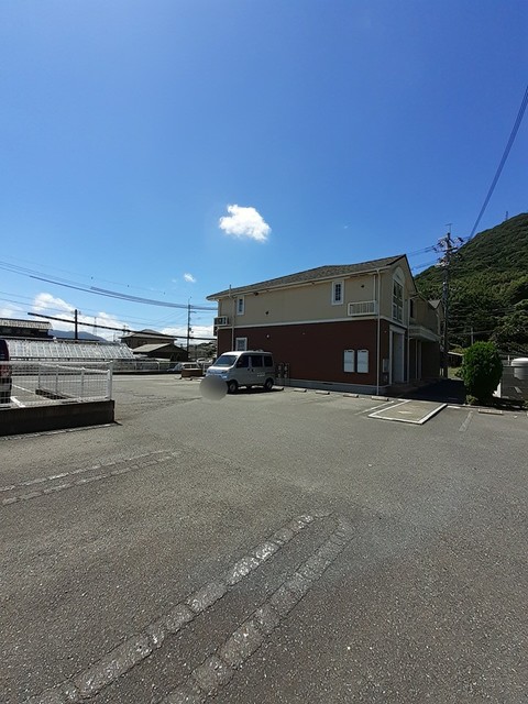 Ｓ＆Ａスクエア 駐車場