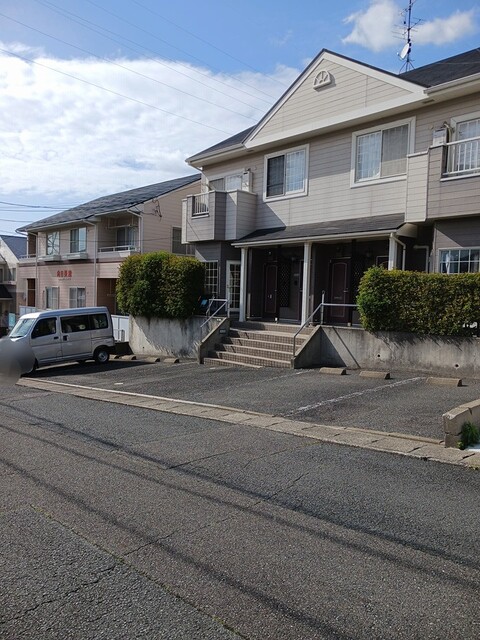 すみれ館Ⅲ 駐車場