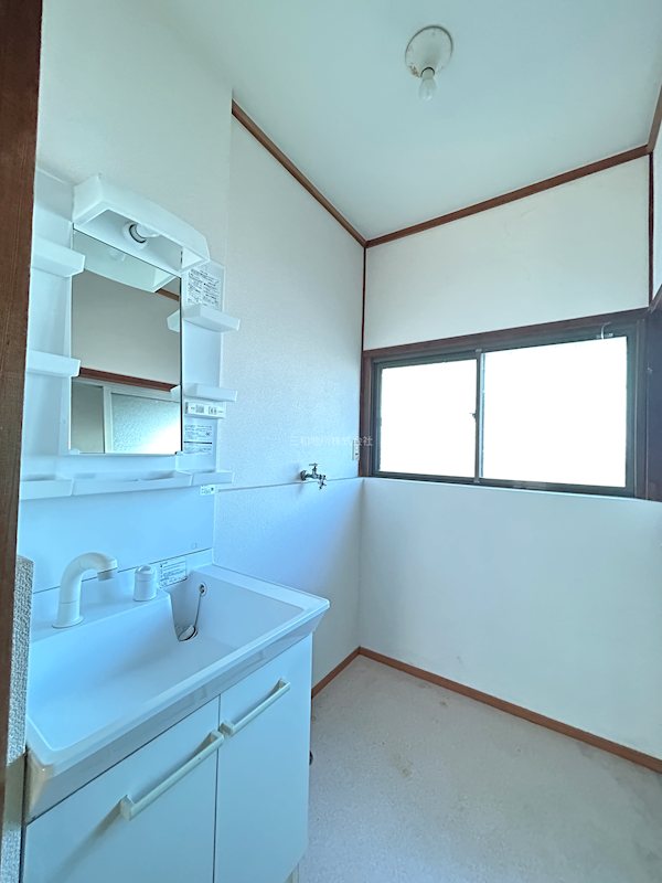 稗田中町F貸家 洗面所
