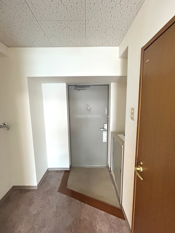 パラディアン一の宮 玄関