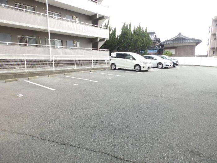 ウエルス富任Ⅱ 駐車場