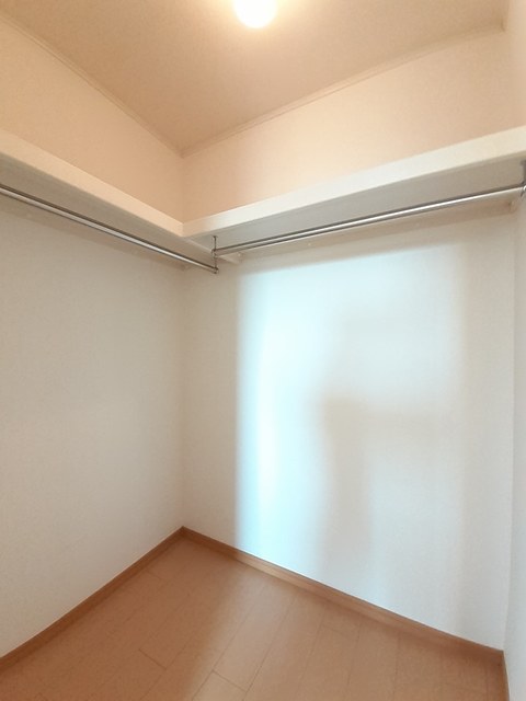 勇駿Ⅱ番館 収納
