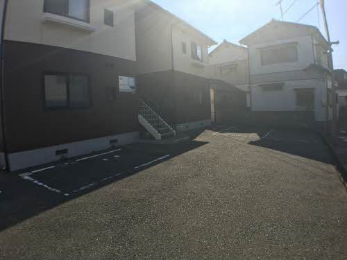 メゾントーラス 駐車場