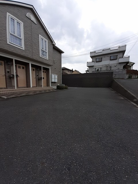シャンドフルール 駐車場