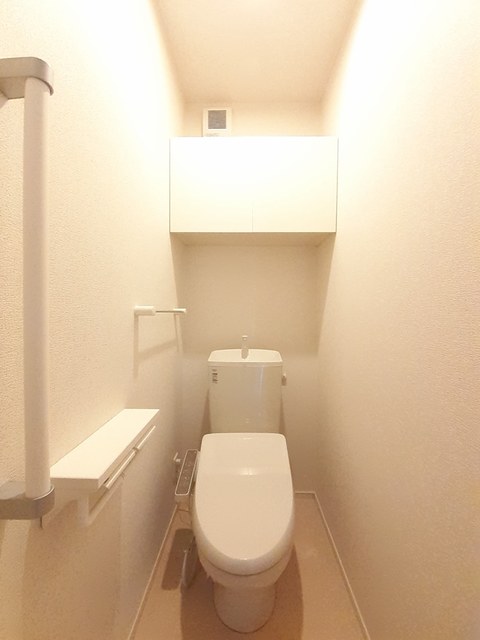 サニーレジデンス　Ⅲ番館 トイレ