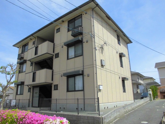 アドラブール 外観