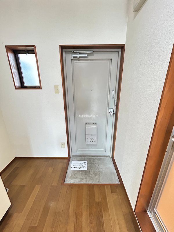 Sビル 玄関